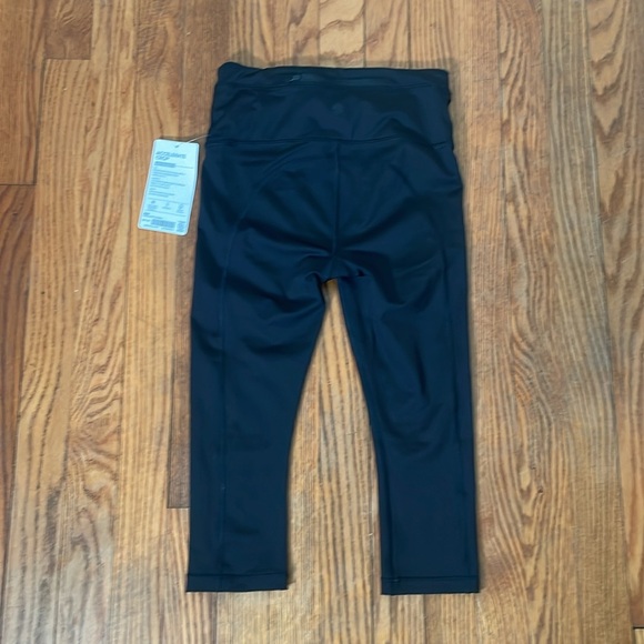 Athleta Accelerate crop leggings black size XS NWT - Picture 4 of 9